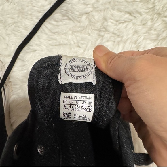 Adidas Nizza Sneakers in Black Size 6 - Picture 2 of 13